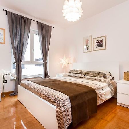 City Stylish Apartment 普拉 外观 照片