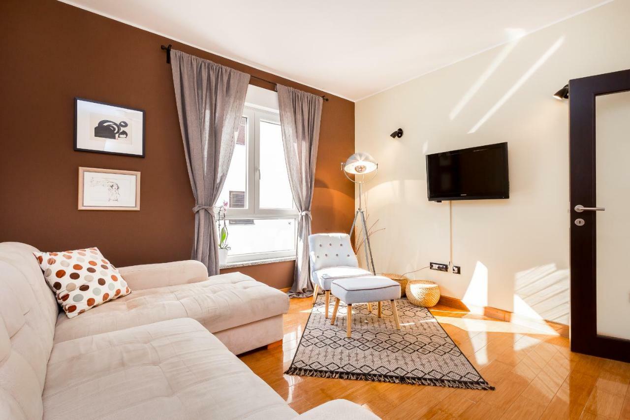 City Stylish Apartment 普拉 外观 照片