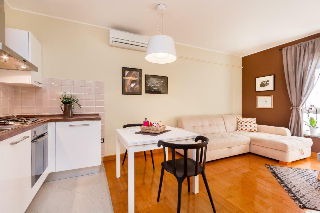 City Stylish Apartment 普拉 外观 照片